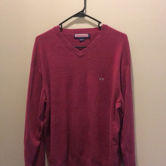 Vineyard Vines Other - Vineyard vines V-neck